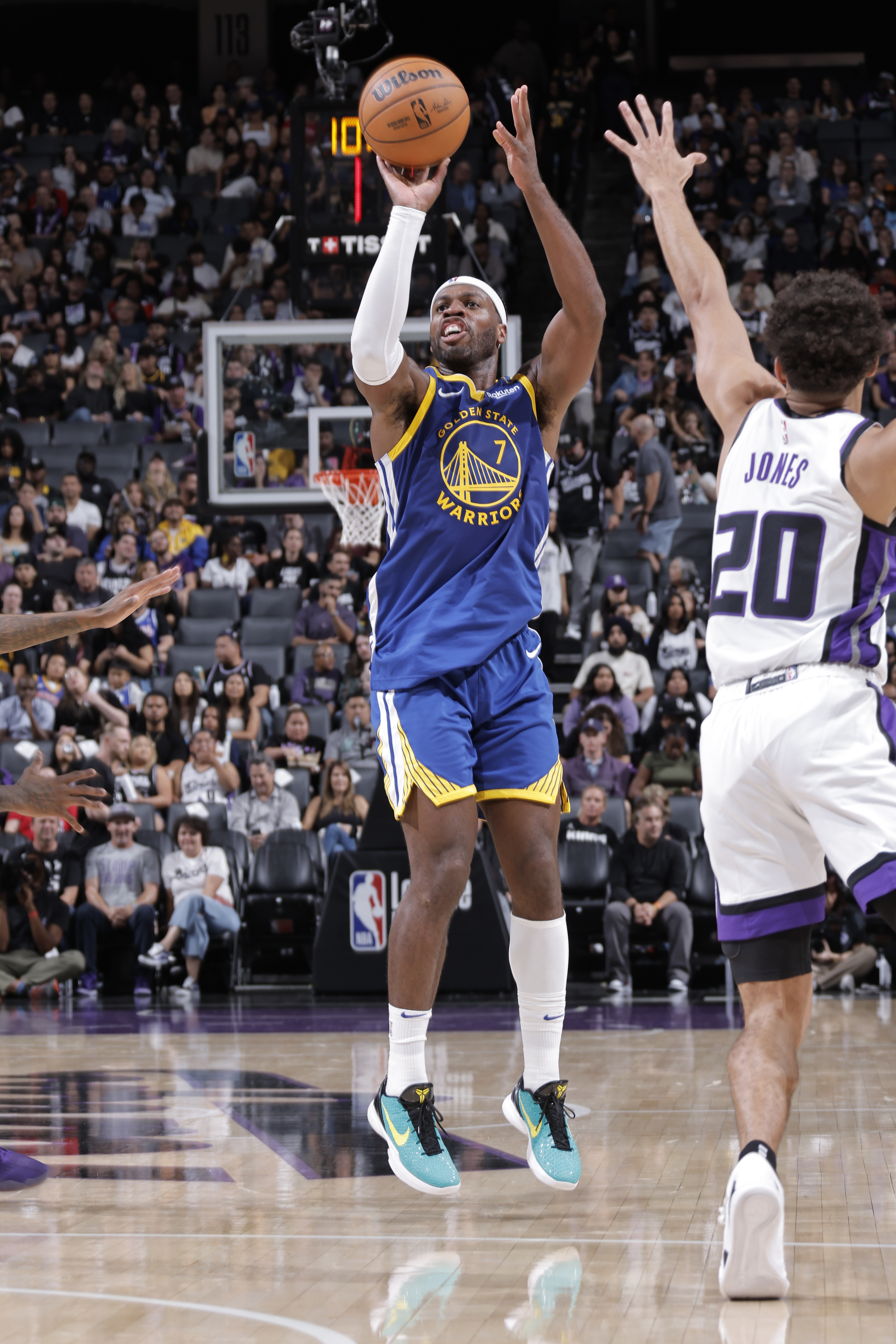 Golden State Warriors v Sacramento Kings