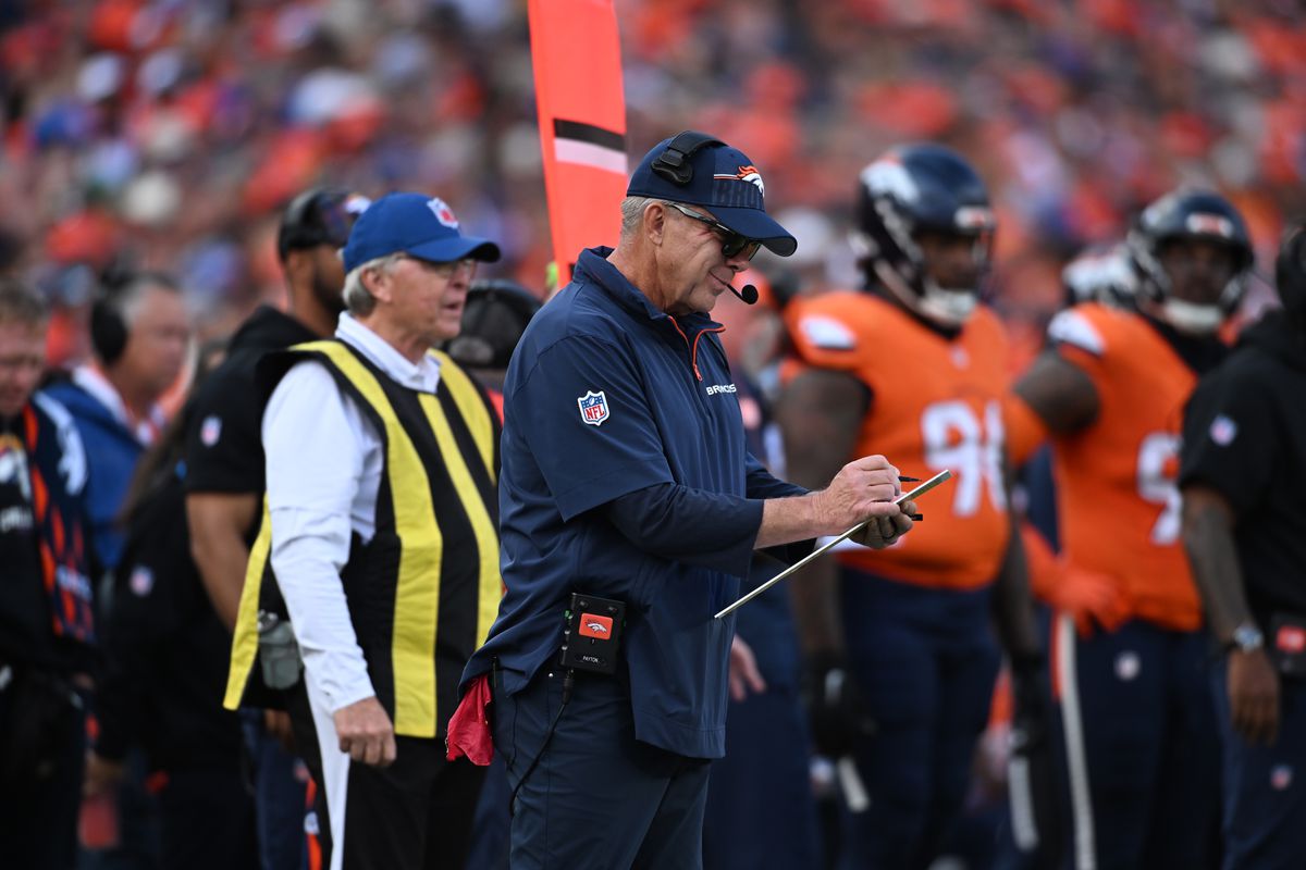 Denver Broncos v Los Angeles Chargers